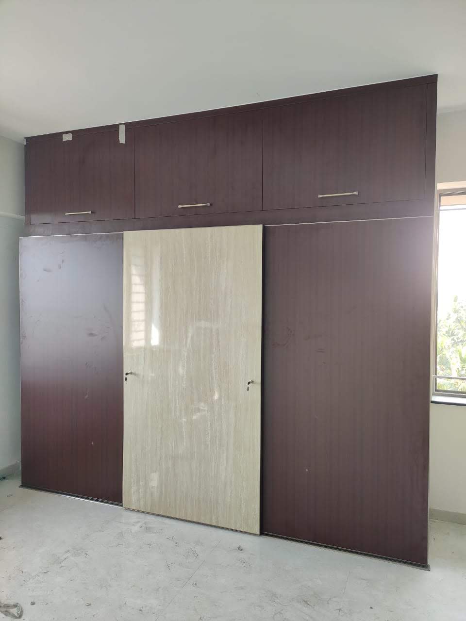 amazing-exclusive-designer-beautiful-lacquer-glass-wardrobes-in-gurgaon-gurgaon-best-dealers-and-manufacturers-in-gurgaon-india